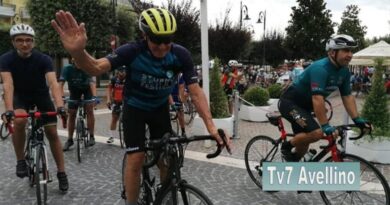 Ciclismo, il grande campione  Moser ha fatto tappa in Irpinia.